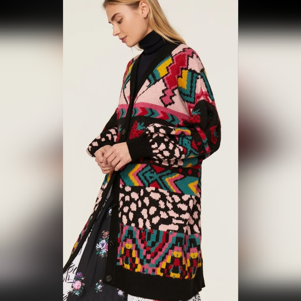 FARM RIO CRAZY MIX JACQUARD V-NECK CARDIGAN;SIZE:XSMALL ; OVERSIZED FIT